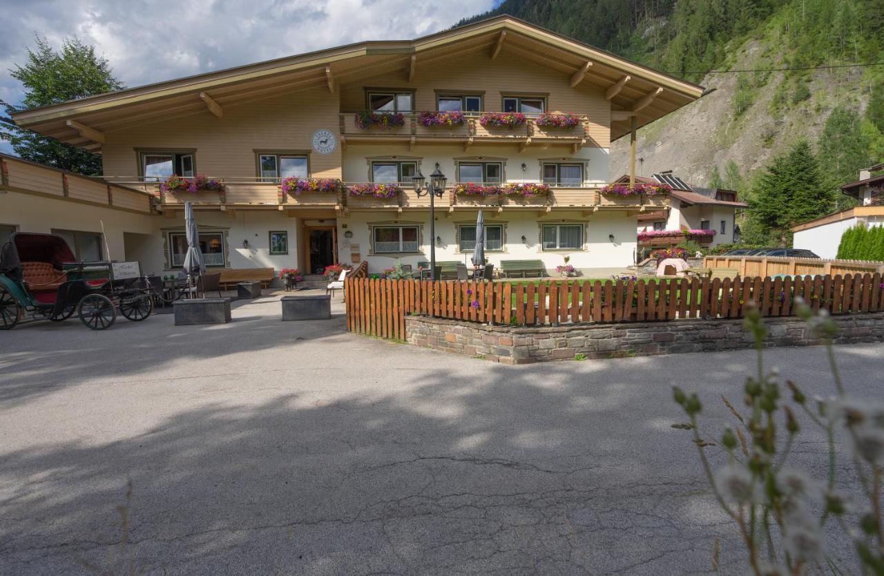Chalet Amadeus Mayrhofen Zillertal Tirol ภายนอก รูปภาพ